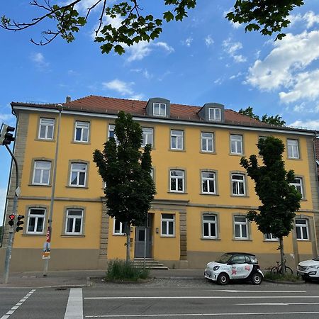 Bella Casa - Business&Family - 2 Zimmer Direkt Neben Schloss, Parkplatz, Smarttv, Netflix, Waschmaschine, 24H Checkin, 71Qm, Kingsizebett, Hotelbettwaesche Людвигсбург Экстерьер фото