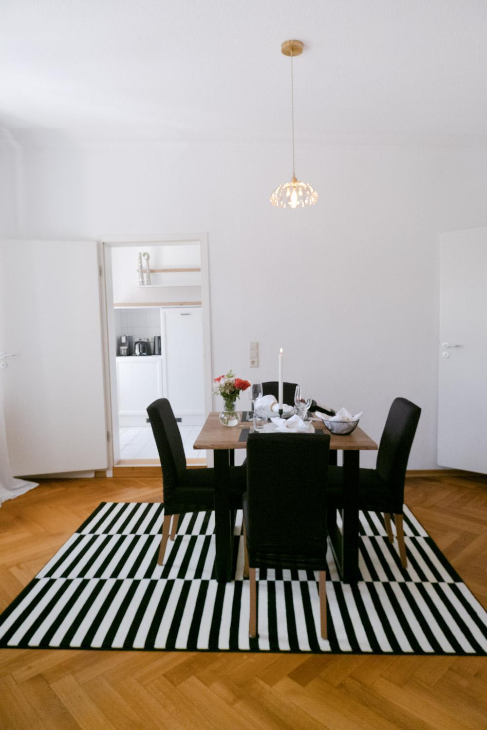 Bella Casa - Business&Family - 2 Zimmer Direkt Neben Schloss, Parkplatz, Smarttv, Netflix, Waschmaschine, 24H Checkin, 71Qm, Kingsizebett, Hotelbettwaesche Людвигсбург Экстерьер фото
