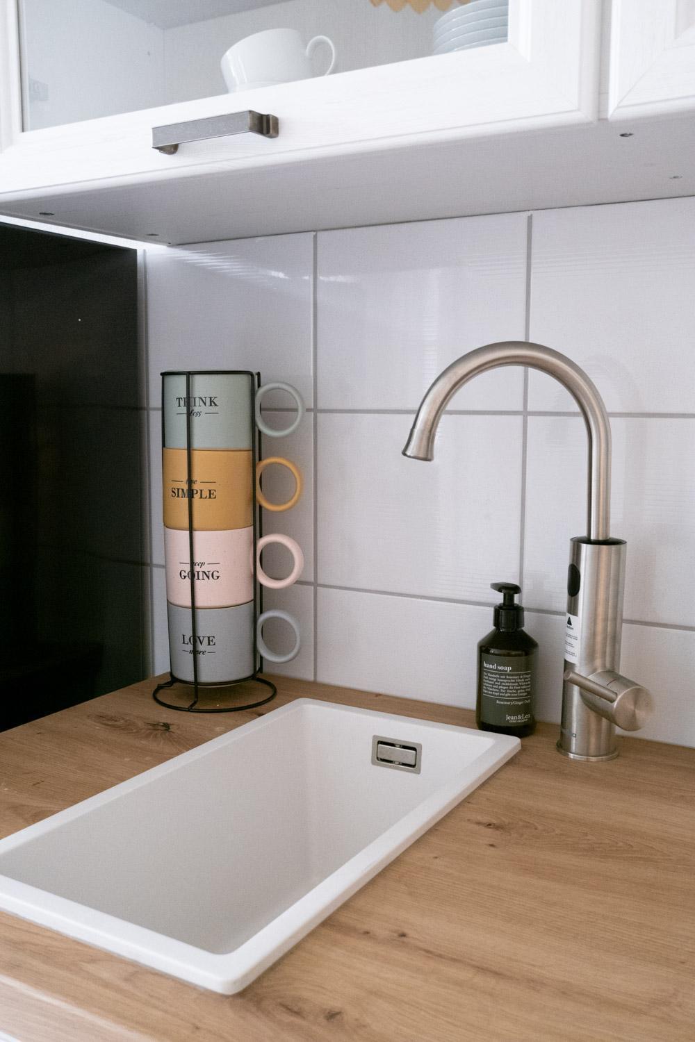 Bella Casa - Business&Family - 2 Zimmer Direkt Neben Schloss, Parkplatz, Smarttv, Netflix, Waschmaschine, 24H Checkin, 71Qm, Kingsizebett, Hotelbettwaesche Людвигсбург Экстерьер фото