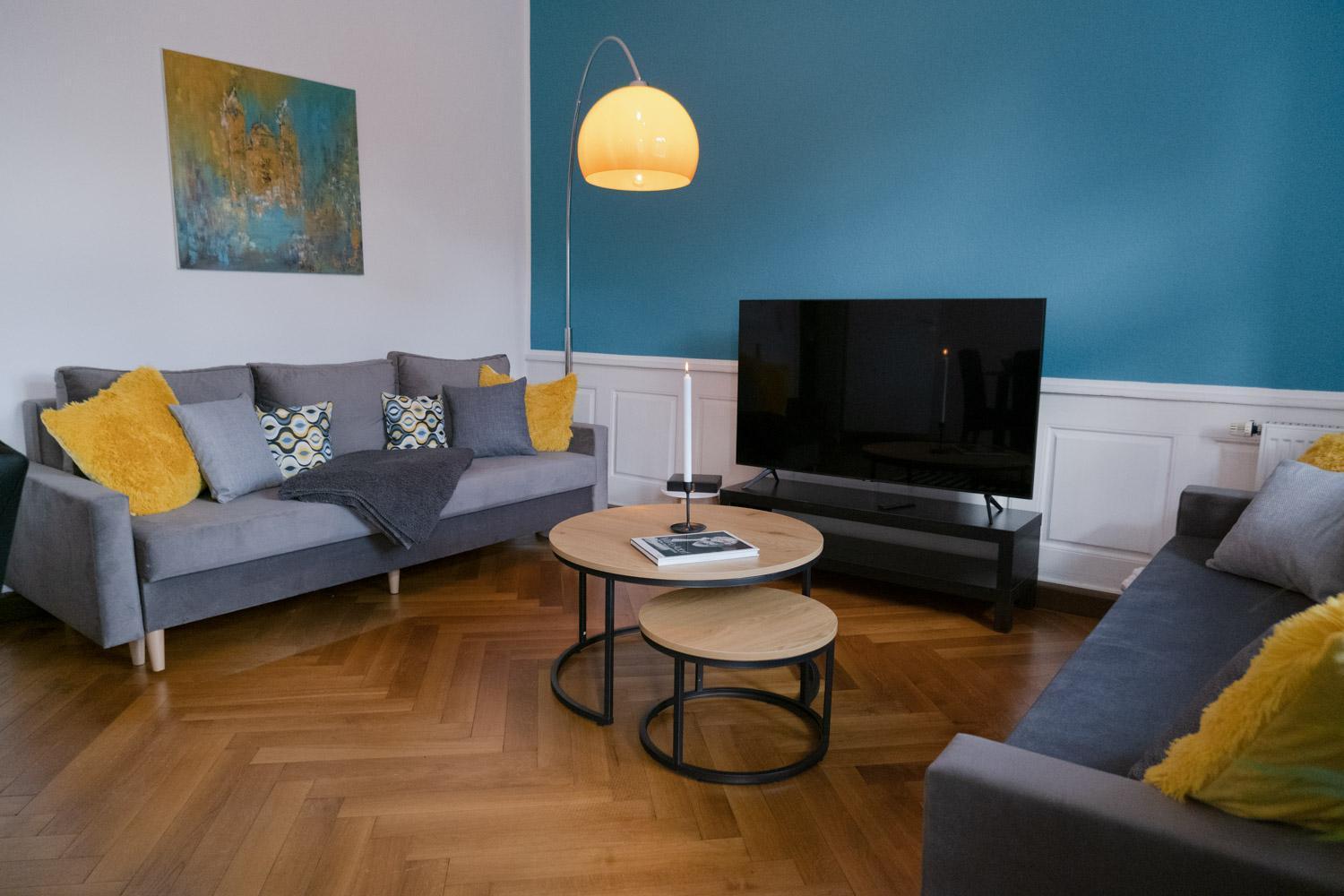 Bella Casa - Business&Family - 2 Zimmer Direkt Neben Schloss, Parkplatz, Smarttv, Netflix, Waschmaschine, 24H Checkin, 71Qm, Kingsizebett, Hotelbettwaesche Людвигсбург Экстерьер фото